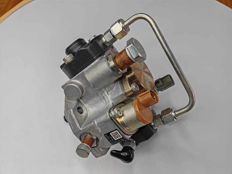 Fuel Pump VH22100E0030