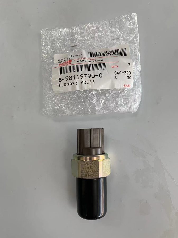 Common Rail Sensor VHS227621070-6131 - Kobelco Excavator Part
