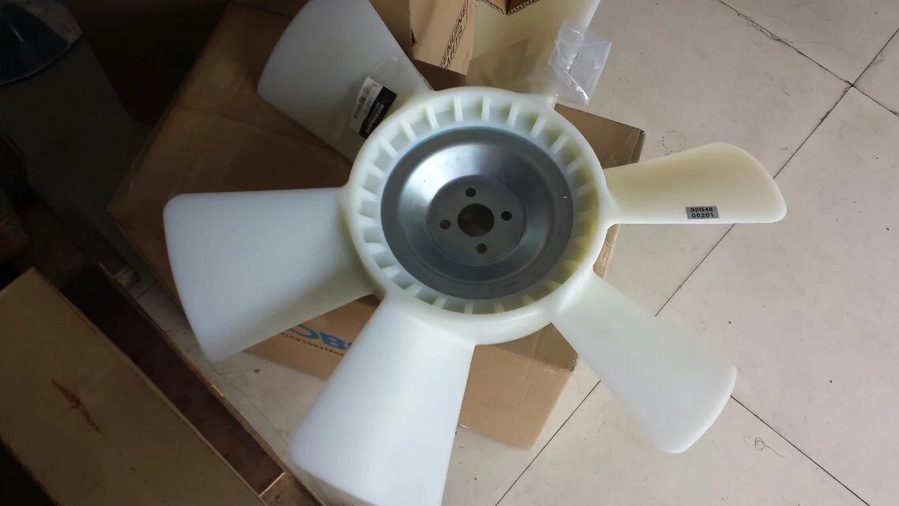 Engine Fan VA32G4800201