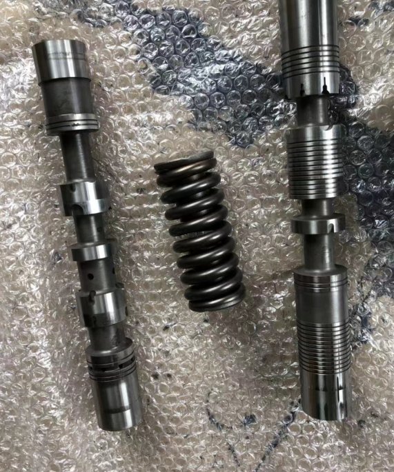 Main control valve assemblies and cartridge components